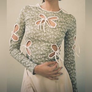 J. Kim petal top